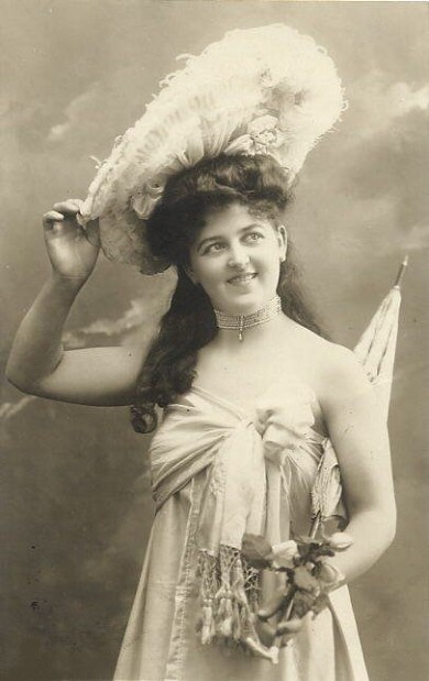 victorian-fashion-1908hat-parasol