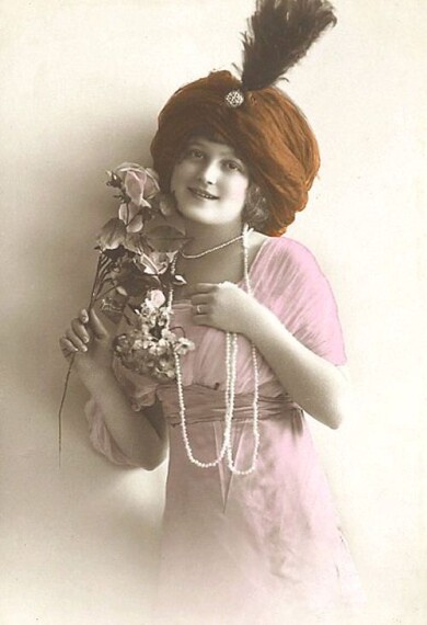victorian-fashion-1910beads-beads