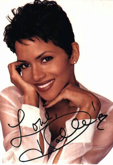 HALLE-BERRY-V6-Autograph