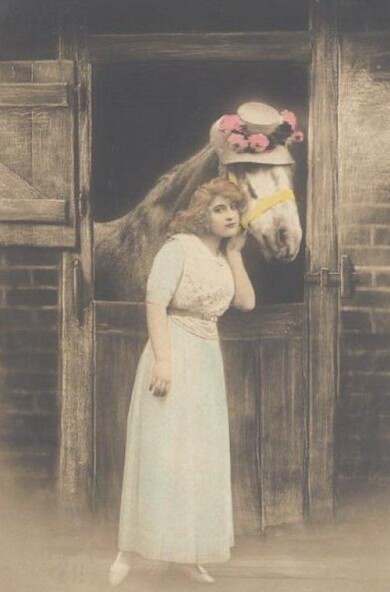 victorian-fashion-1915horsehat