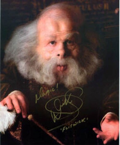 Warwick-Davies-V4-Autograph