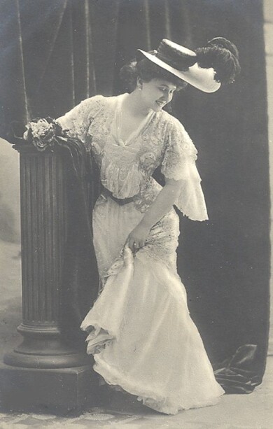 victorian-fashion-1912hikeskirt