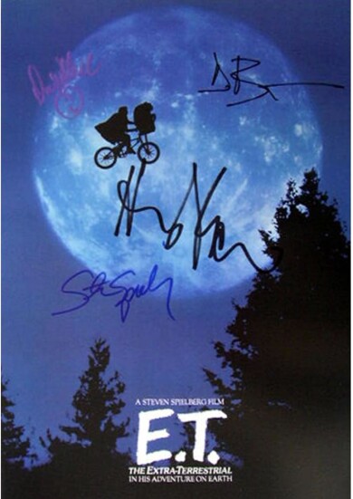 ET-CAST-Autograph