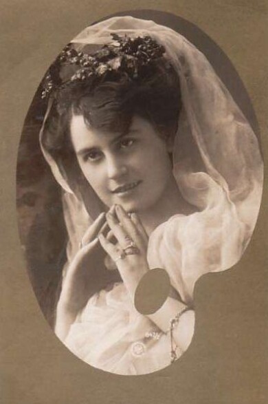 victorian-fashion-1910bride-palette