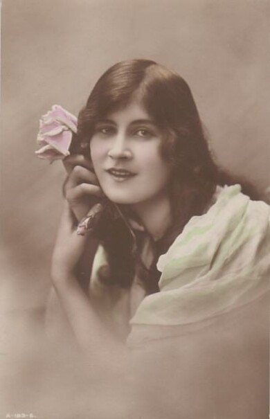 victorian-fashion-1910britishlady