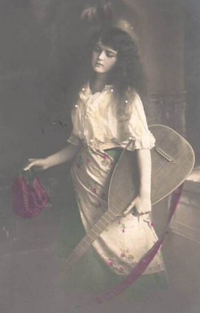 victorian-fashion-1917instrument