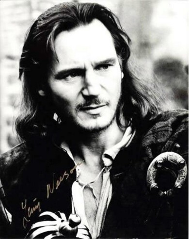 LIAM-NEESON-Autograph