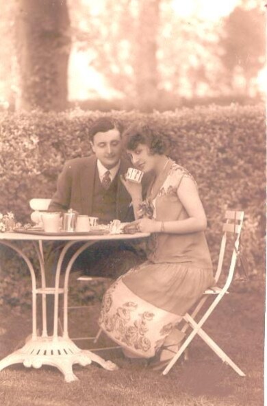 victorian-fashion-1927tea-4-2