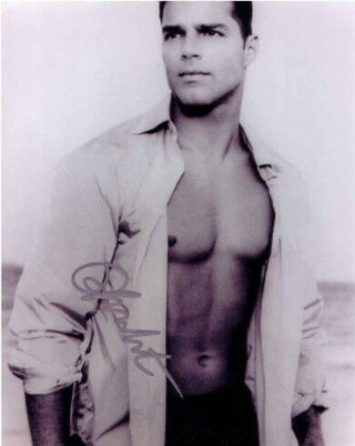 RICKY-MARTIN-V3-Autograph