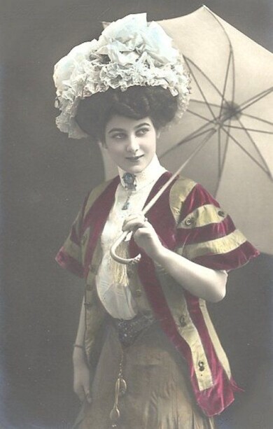 victorian-fashion-1910parasol-bonnet