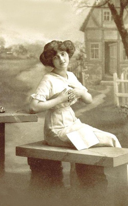 victorian-fashion-1900s-heartfelt