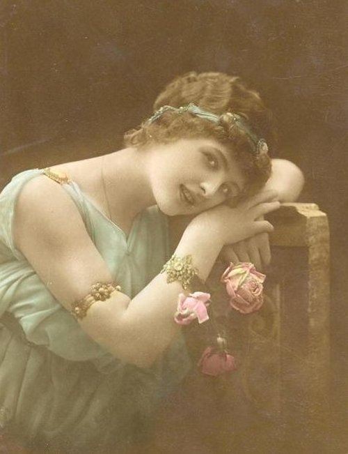 victorian-fashion-1900s-restinglady