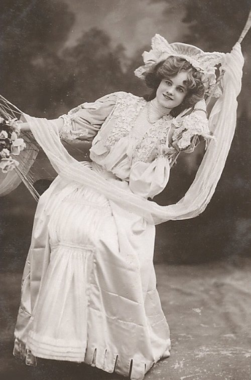 victorian-fashion-1905thinscarf
