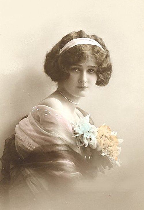 victorian-fashion-1910delicatelady