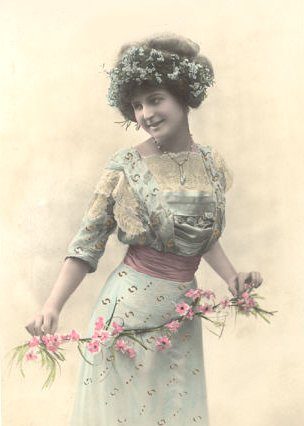 victorian-fashion-1910flowervine