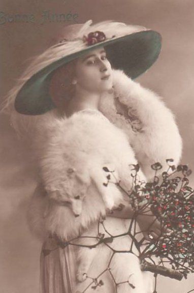 victorian-fashion-1910foxfur
