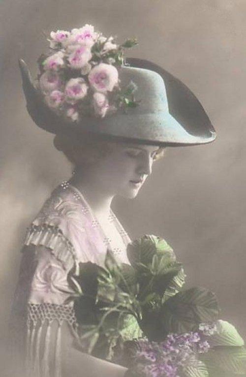 victorian-fashion-1910greenery