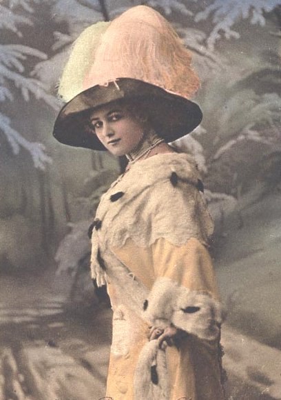 victorian-fashion-1910peach-hat