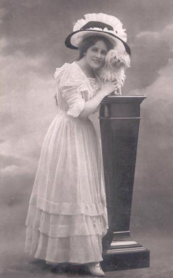 victorian-fashion-1910poodlegirl