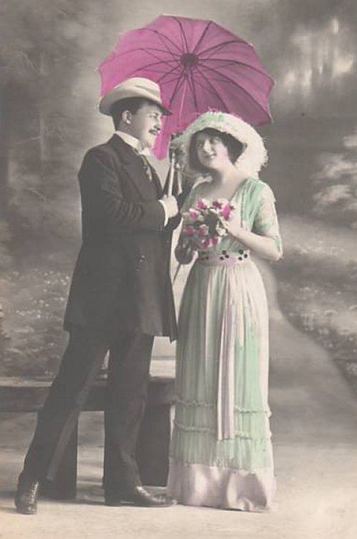 victorian-fashion-1910purpleparasol