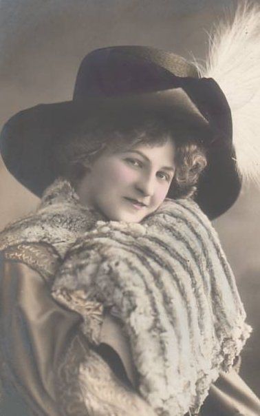 victorian-fashion-1910stripemink