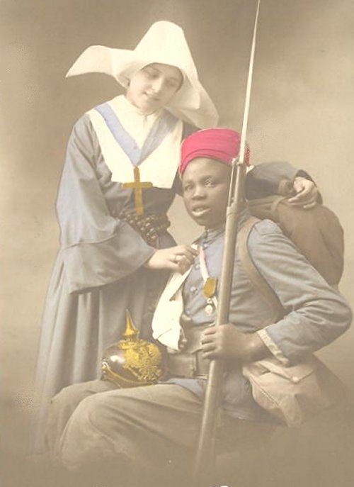 victorian-fashion-1915redcross-blackman